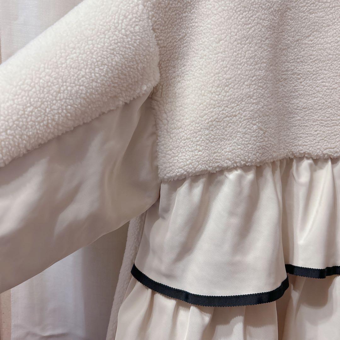 Eimee Lawバックフリルショートボアブルゾン アイボリー