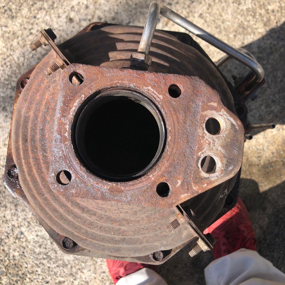 いすずトラック触媒　中古