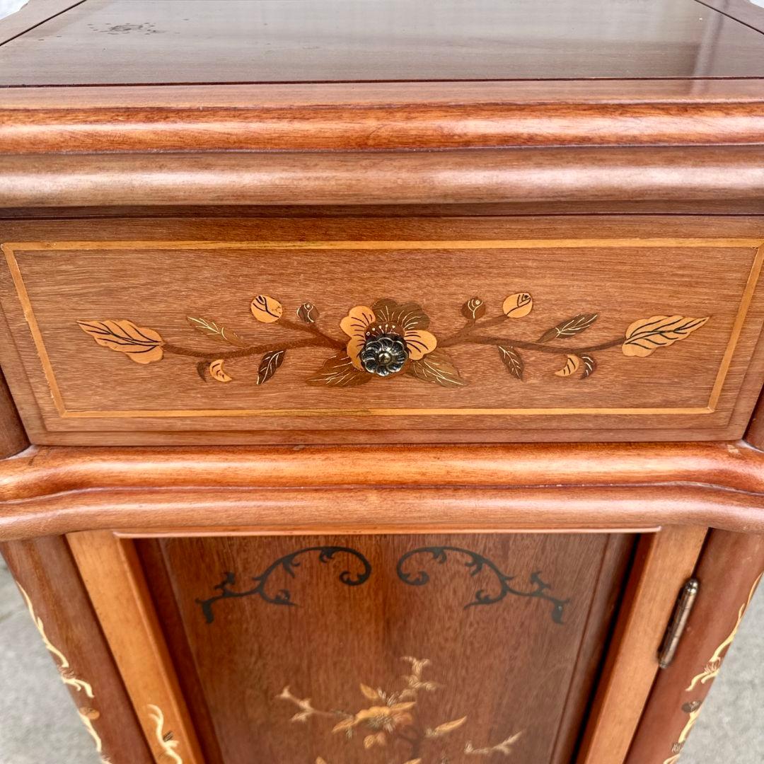 アンティーク家具 キャビネット レトロ 収納 花柄 花模様 チェスト