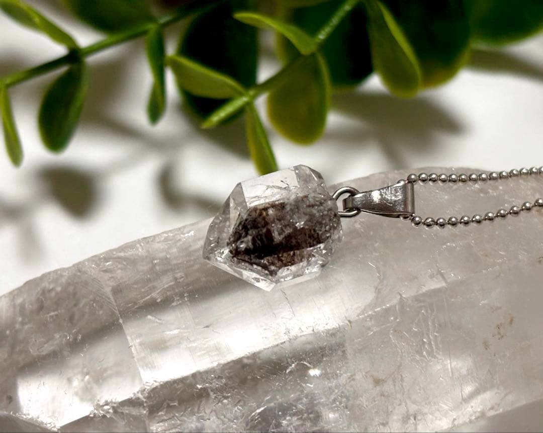 究極品質　奇跡のドリームストーン　幻のアルティメイトハーキマーダイヤモンドのPT