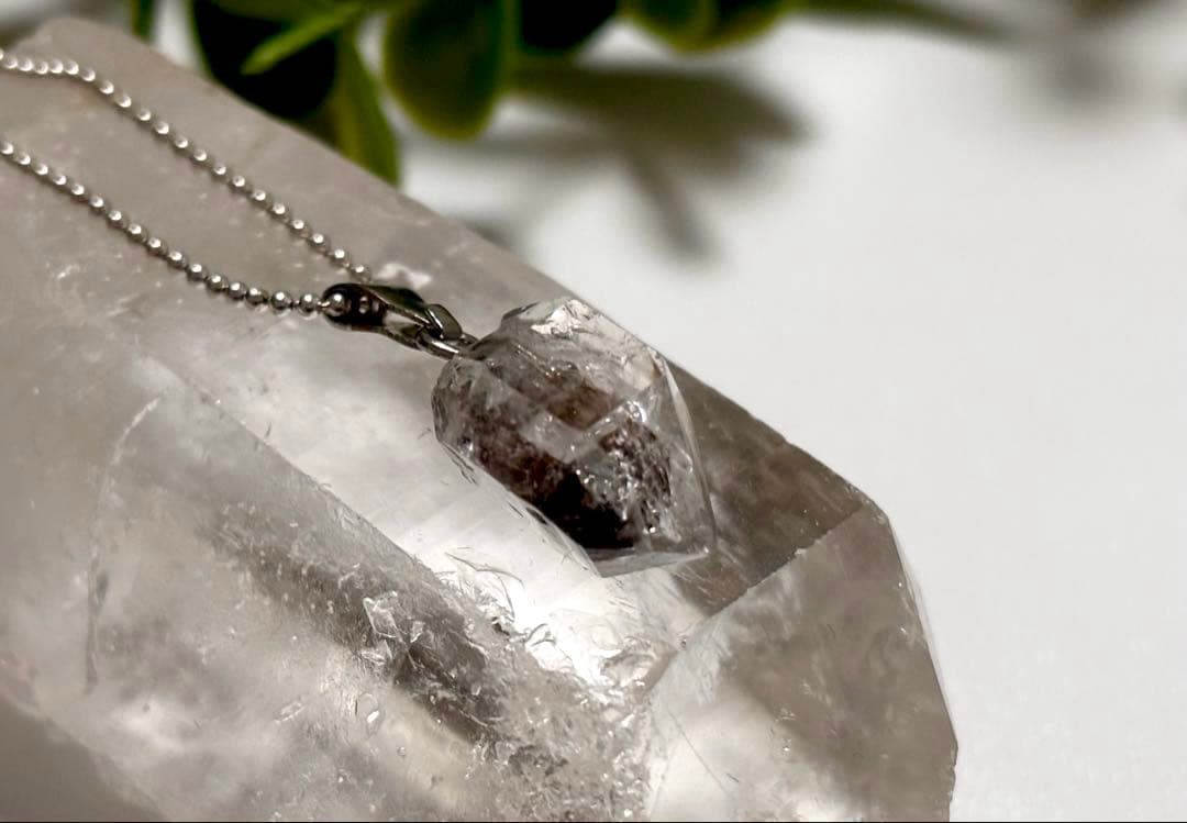 究極品質　奇跡のドリームストーン　幻のアルティメイトハーキマーダイヤモンドのPT