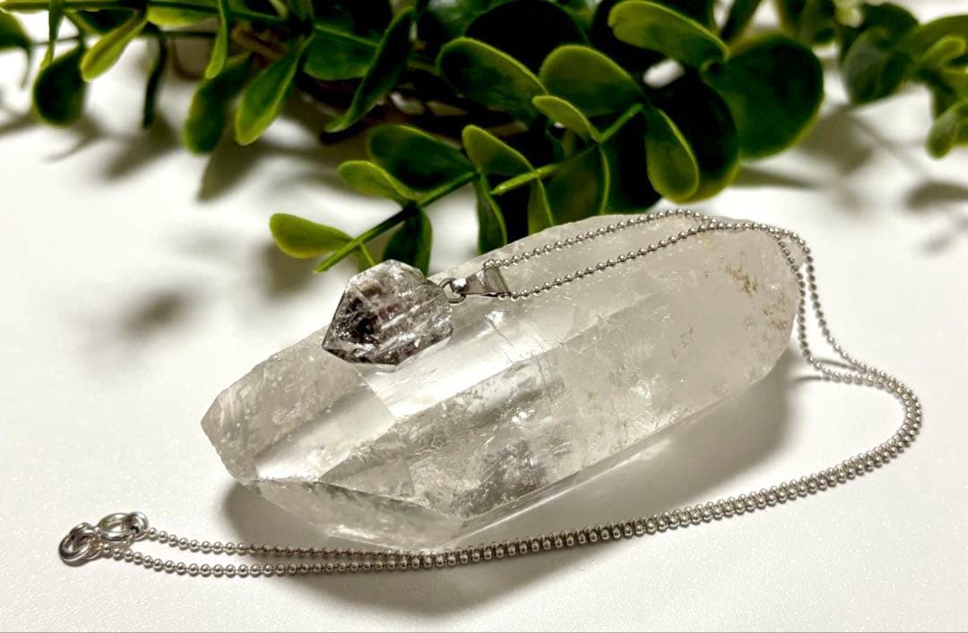 究極品質　奇跡のドリームストーン　幻のアルティメイトハーキマーダイヤモンドのPT