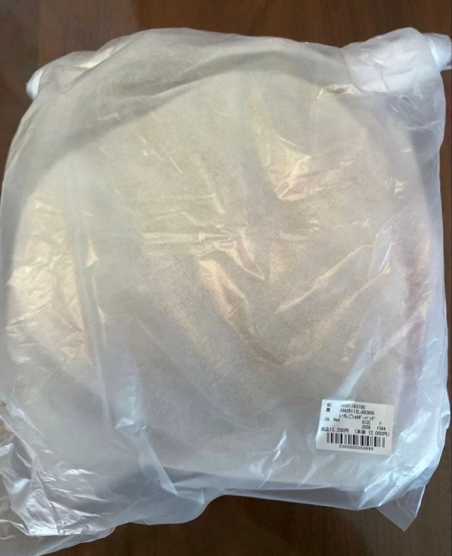 メゾンドフルール　いちごショルダーバッグ　新品