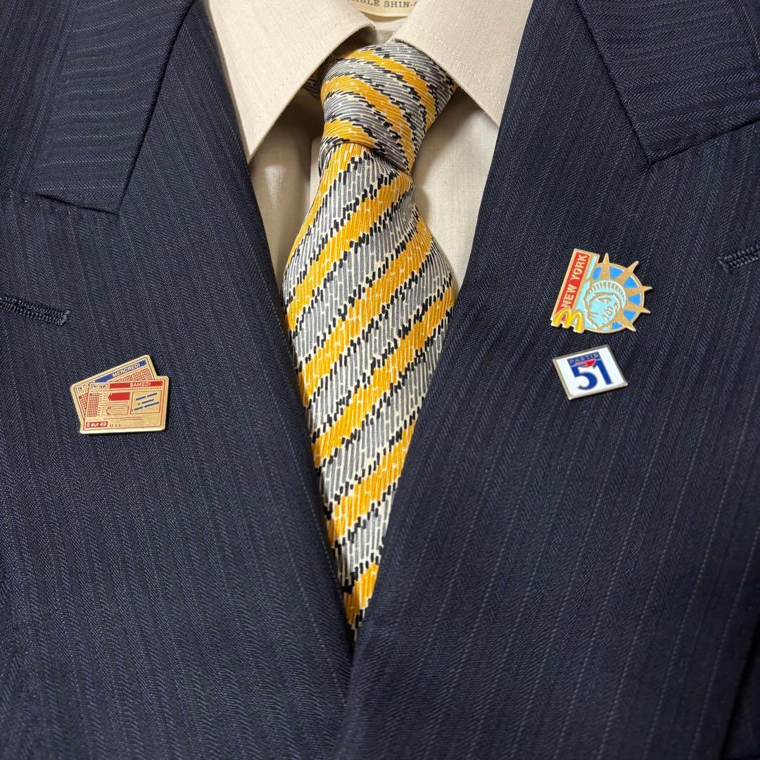 【レトロコーデ】ダブルスーツ ヴァレンティノ ネクタイ シャツ ピンズ セット