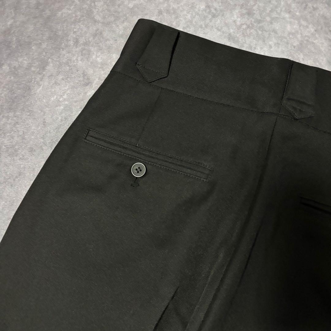美品　shikitari PINTUCK MEGA FLARE SLACKS