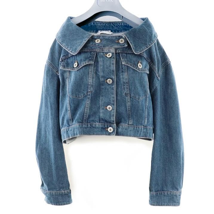 a*♡様 miu miu ミュウミュウのデニムジャケット　ロゴ入り　15万　Gジ