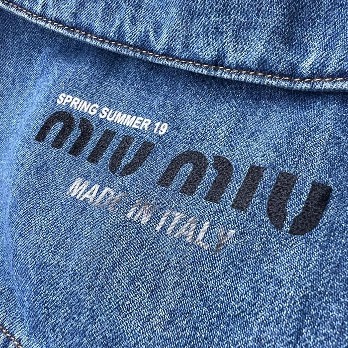 a*♡様 miu miu ミュウミュウのデニムジャケット　ロゴ入り　15万　Gジ