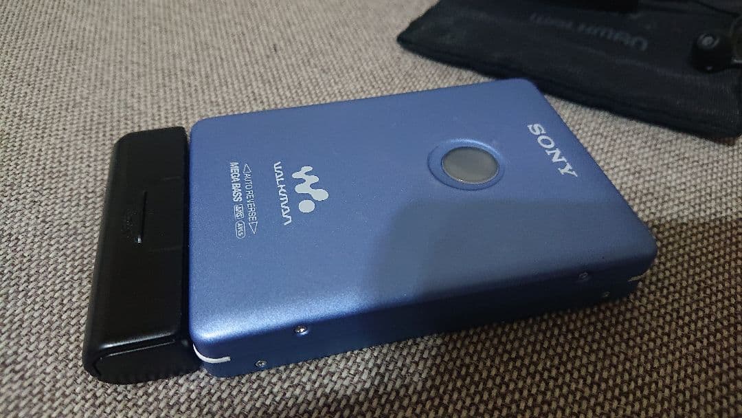 ソニーカセットウォークマンWM-EX621