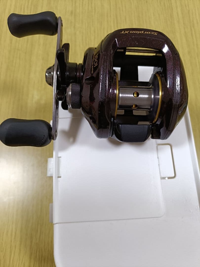Scorpion XT 1501 ベイトリール　左巻き