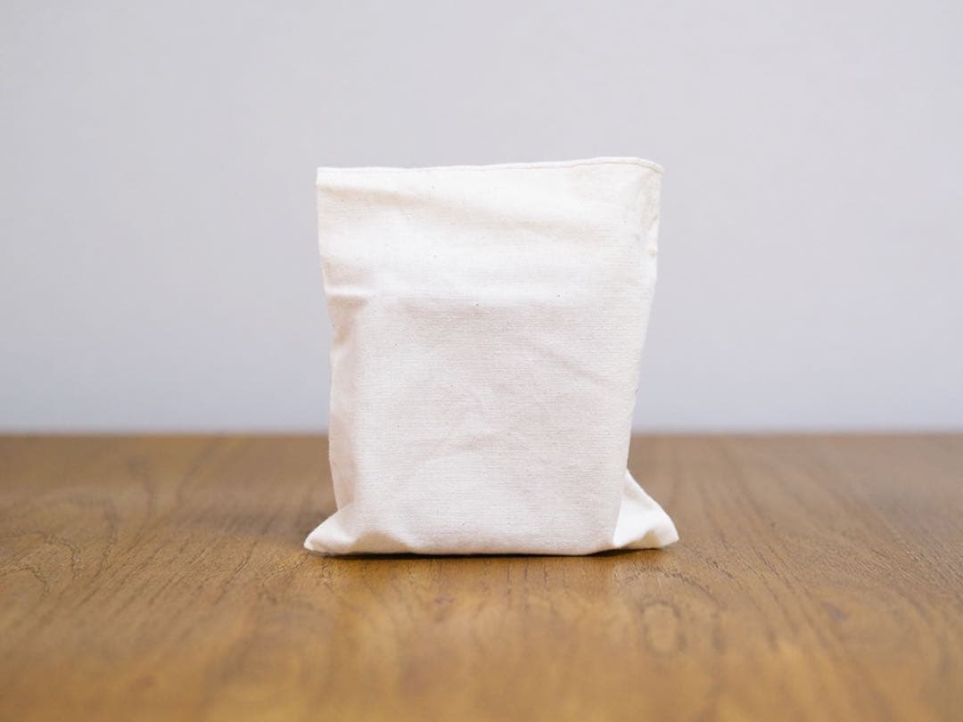 Tochca　トーチカ　内縫い折財布