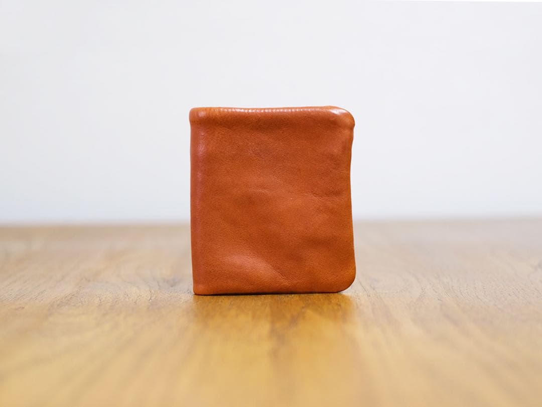 Tochca　トーチカ　内縫い折財布