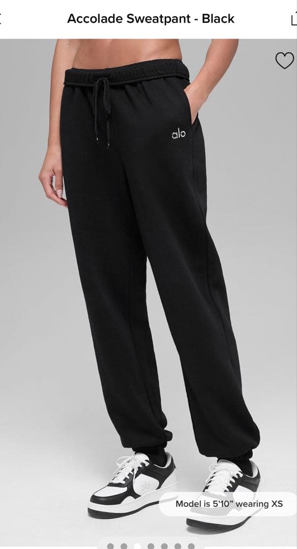 alo yoga スウェットセットアップ