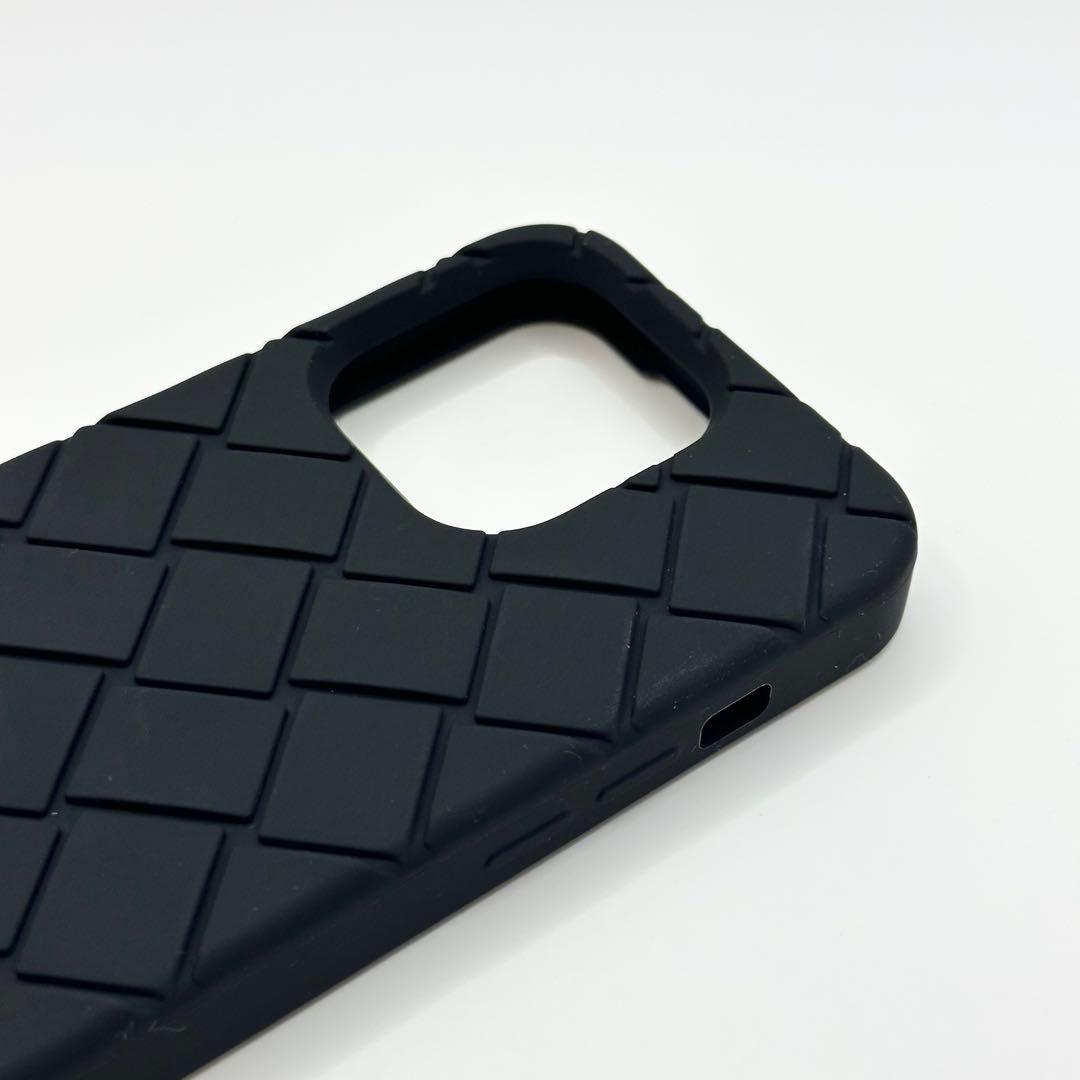 【新品未使用】BOTTEGA VENETA 　iPhoneケース14pro　紐付