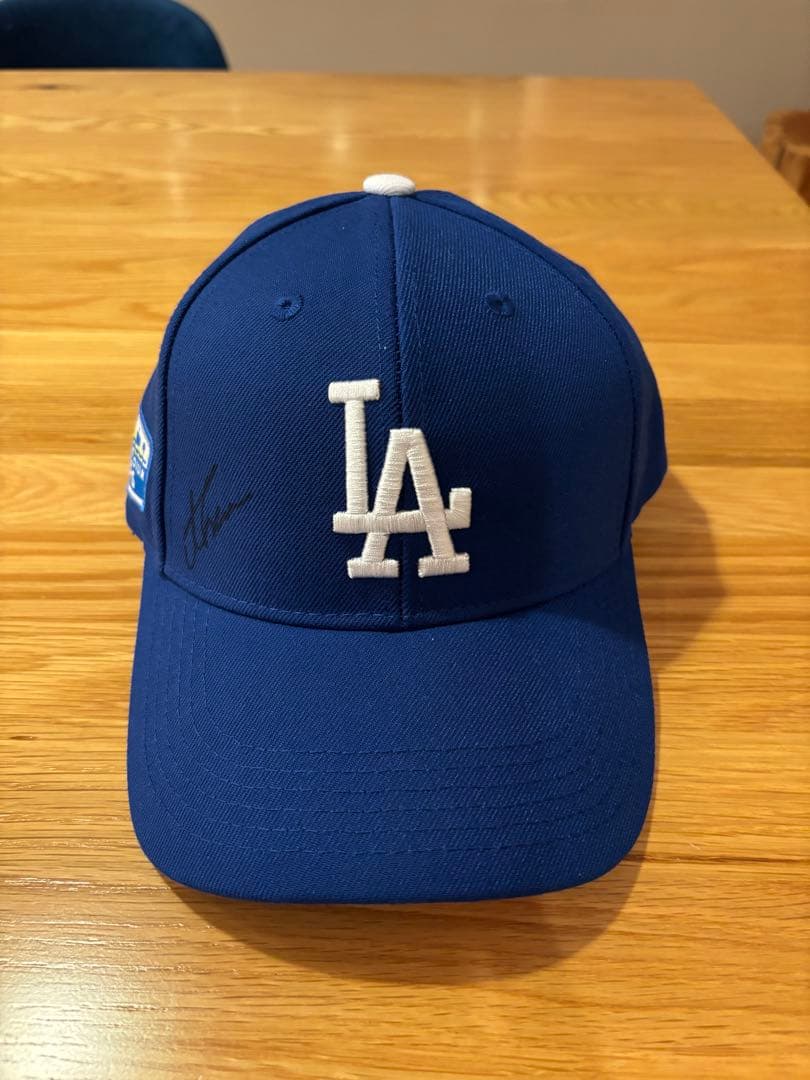 ドジャース　帽子　直筆サイン
