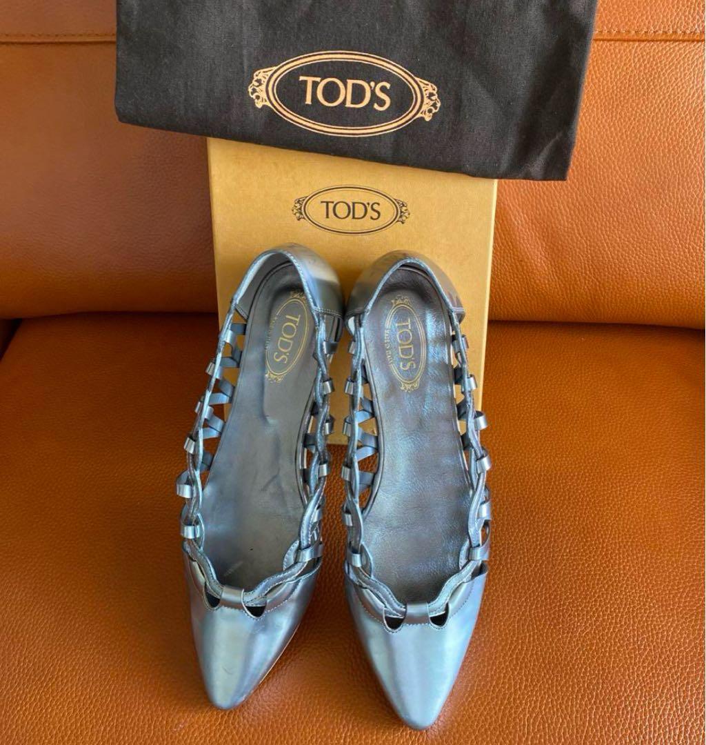 TOD'S シルバー フラットシューズ箱袋有り