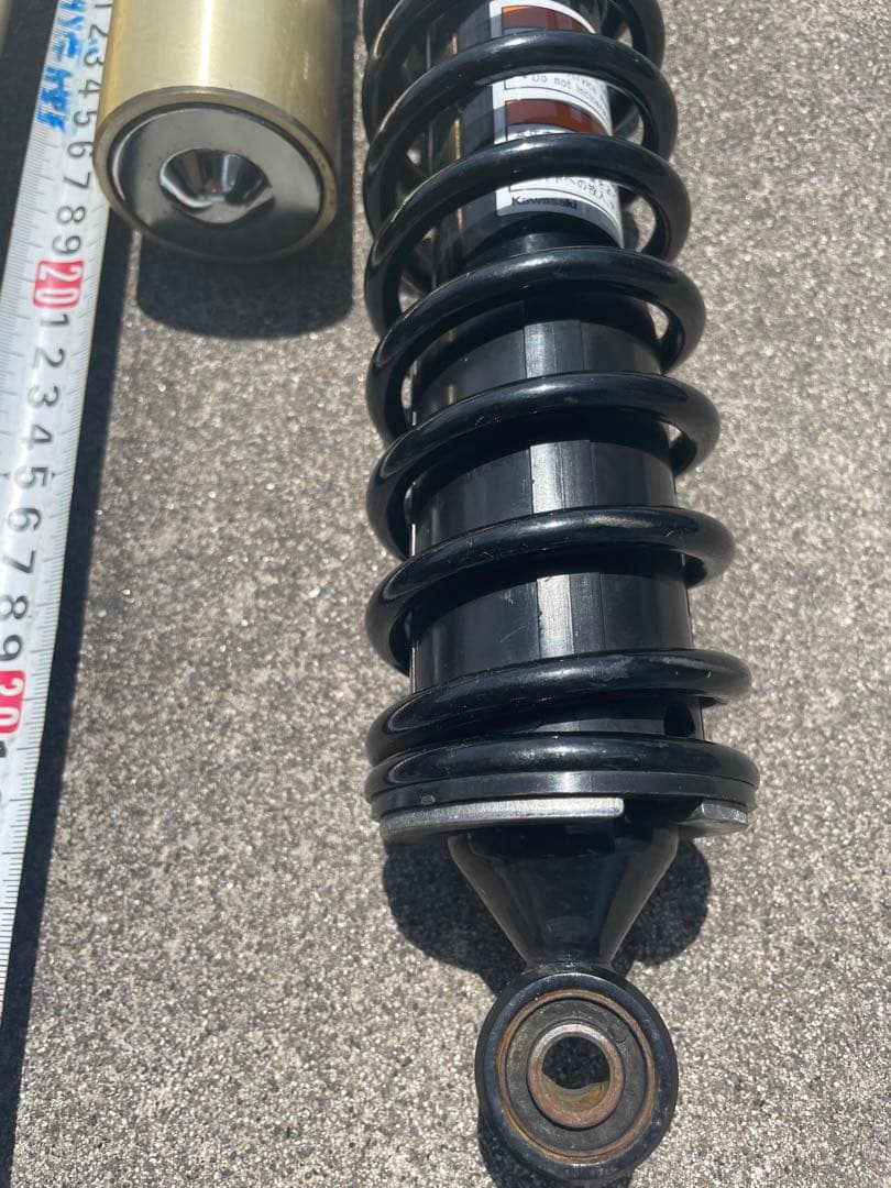 KYB zrx純正サスペンション 2本セット