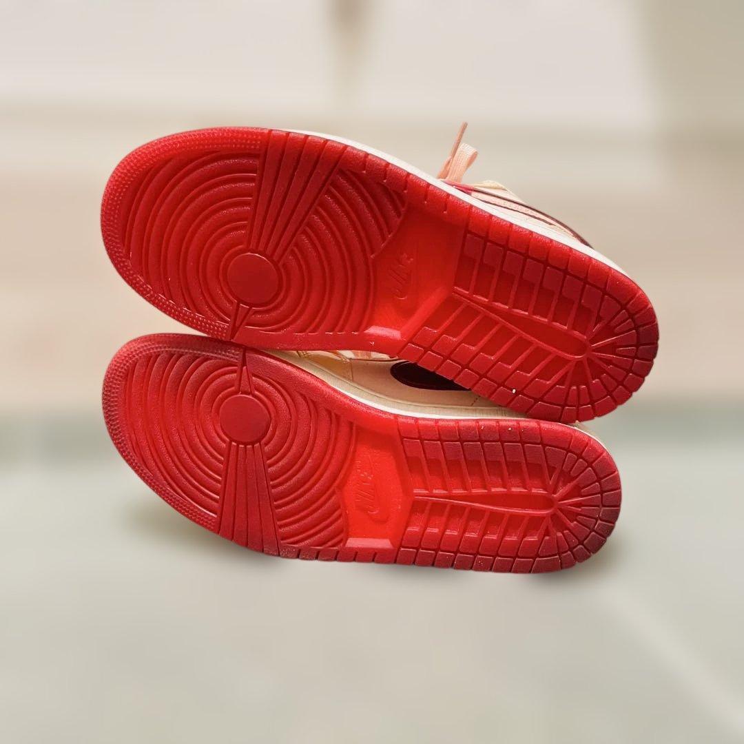 美品AIR JORDAN 1 LOW SE レッド キャンディスウッシュ