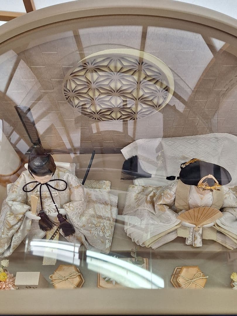 値下げ！ 今期新作 雛人形 平安豊久作 真凛 円形丸型 モカ色 アクリルケース