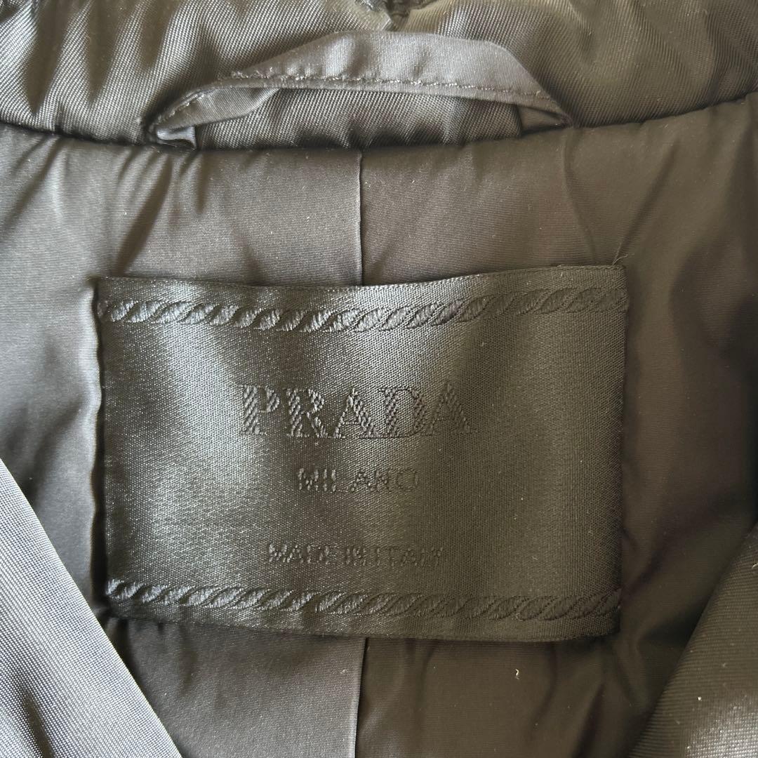 PRADA ブラック　ナイロン　ロングコート　ステンカラー　後ろ襟ロゴあり　42