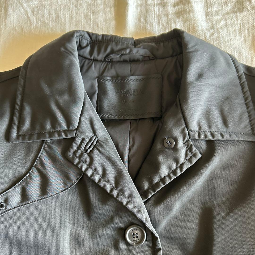 PRADA ブラック　ナイロン　ロングコート　ステンカラー　後ろ襟ロゴあり　42