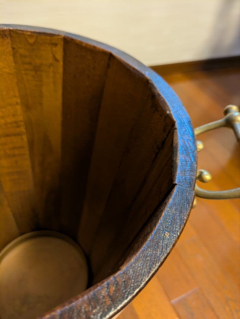 アンティーク木製傘立て真鍮ハンドル付き