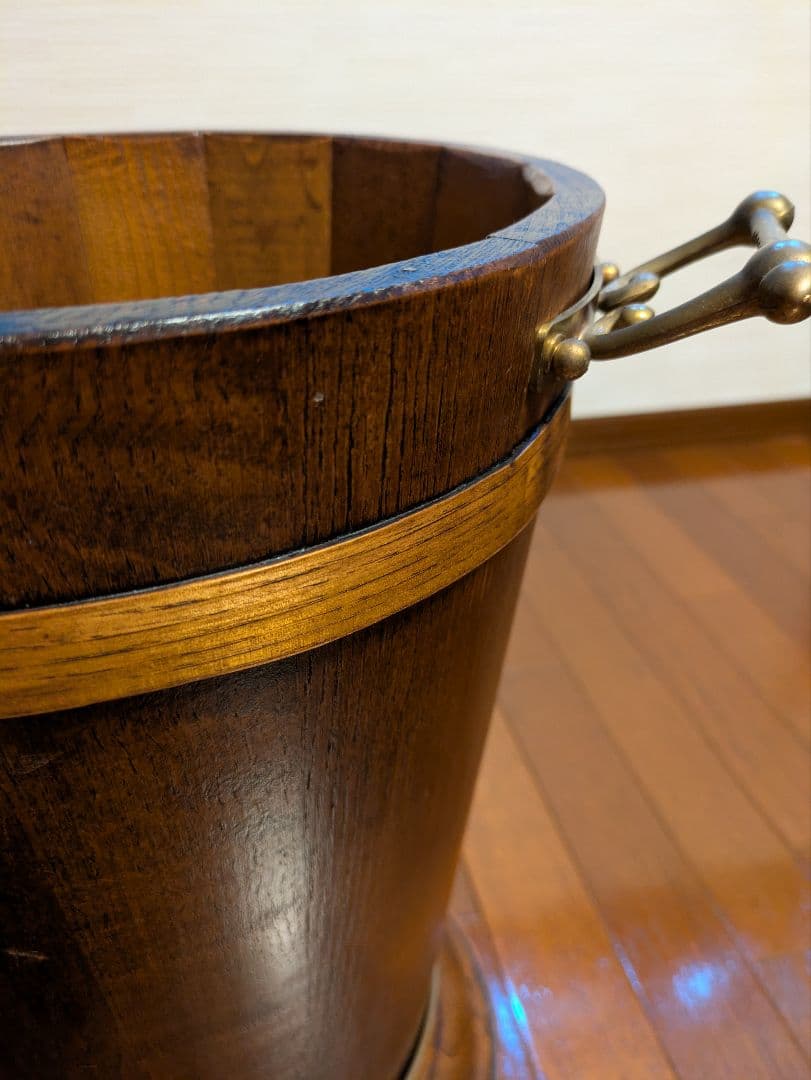 アンティーク木製傘立て真鍮ハンドル付き