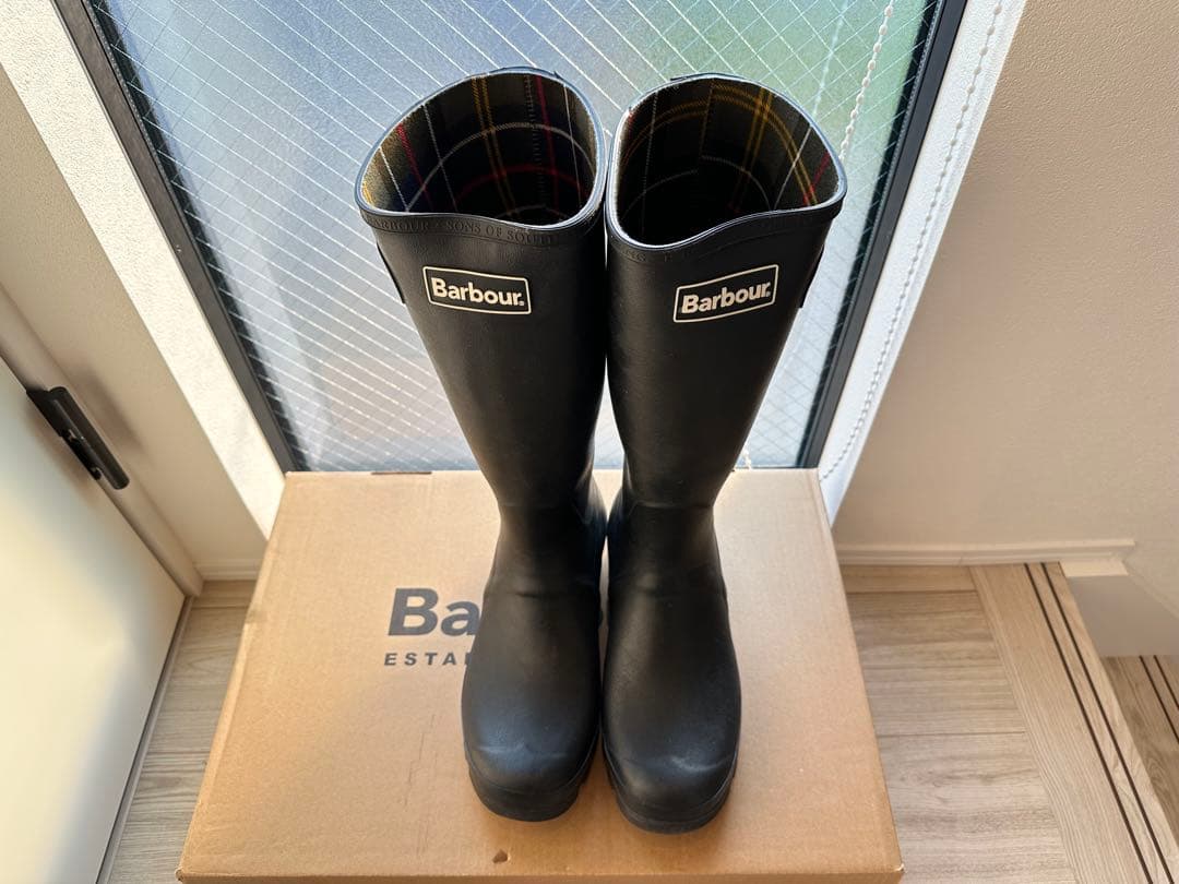 Barbour UK9 ブラック 長靴 ハウスチェック柄ライニング