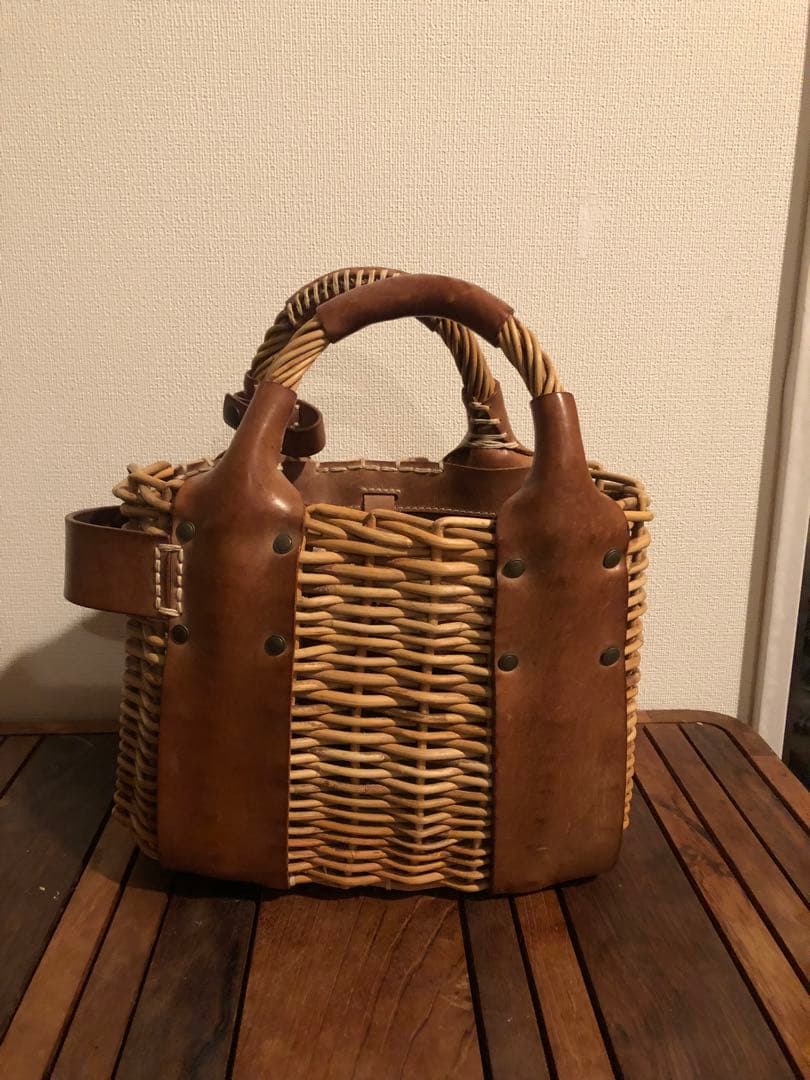 エバゴス ebagos オイルショルダーミニ　レザー　カゴバッグ