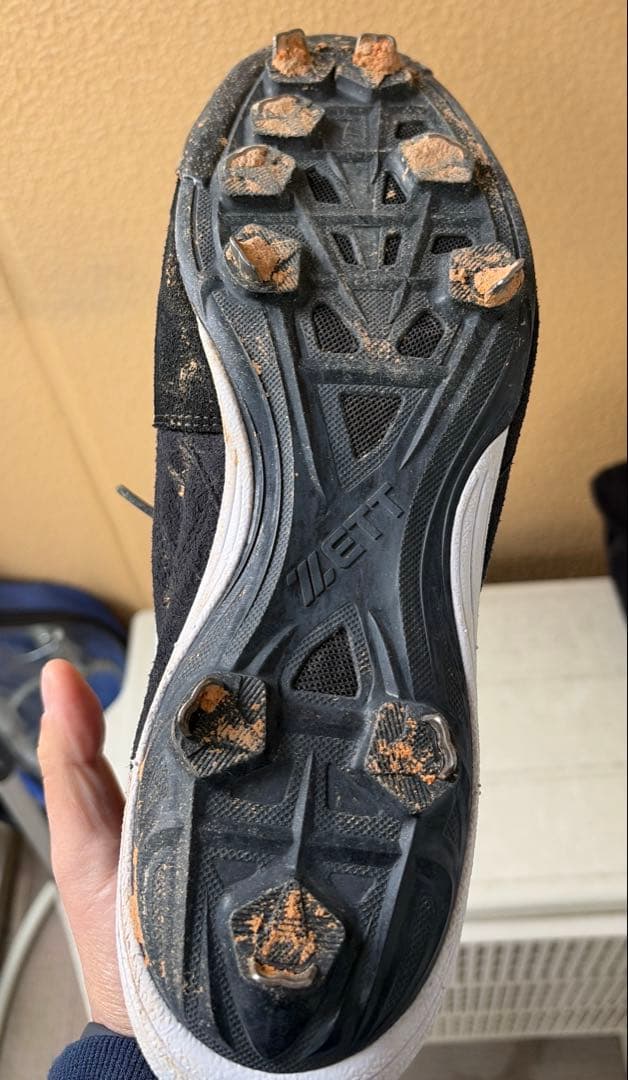 ZETT（ゼット）野球用 金属歯スパイク 刺繍入りサイズ不明→外寸30センチ以上