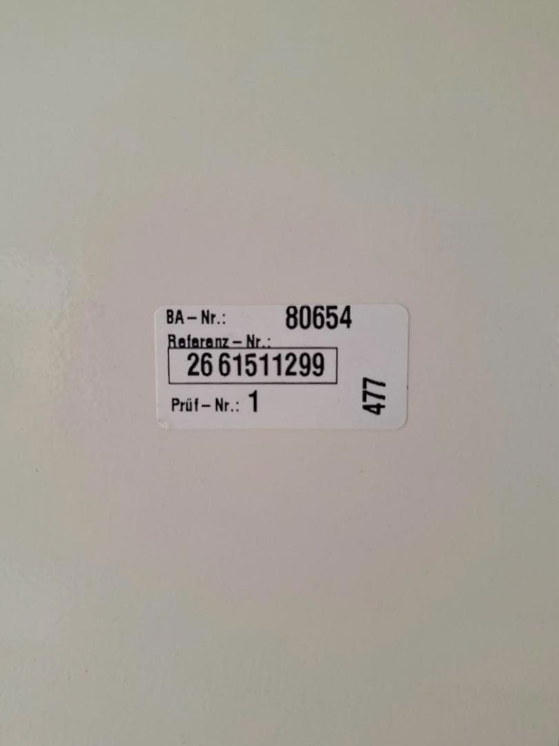 【美品】THULE ジェットバック　ルーフボックス　スノーボードキャリア