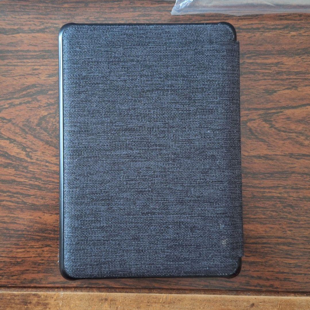 Kindle Paperwhite 第10世代 本体 + 布製カバー　広告なし