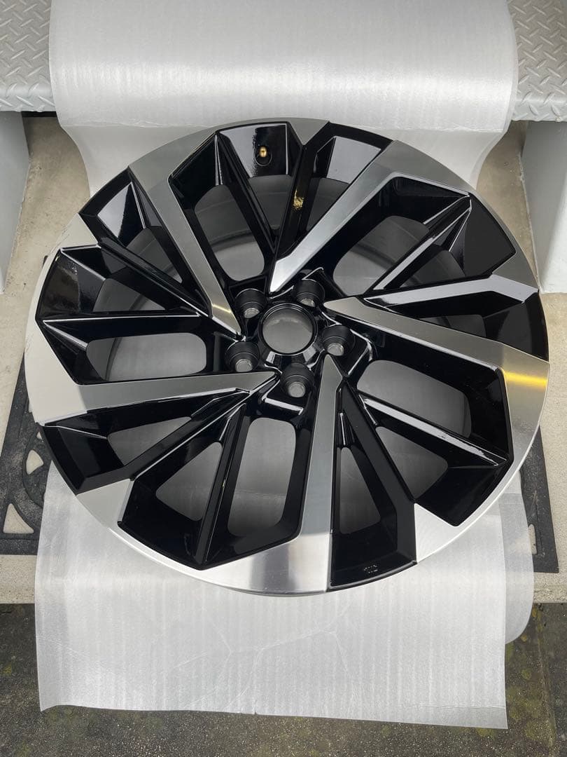 アウトランダー　純正ホイール　20インチ　1本　③