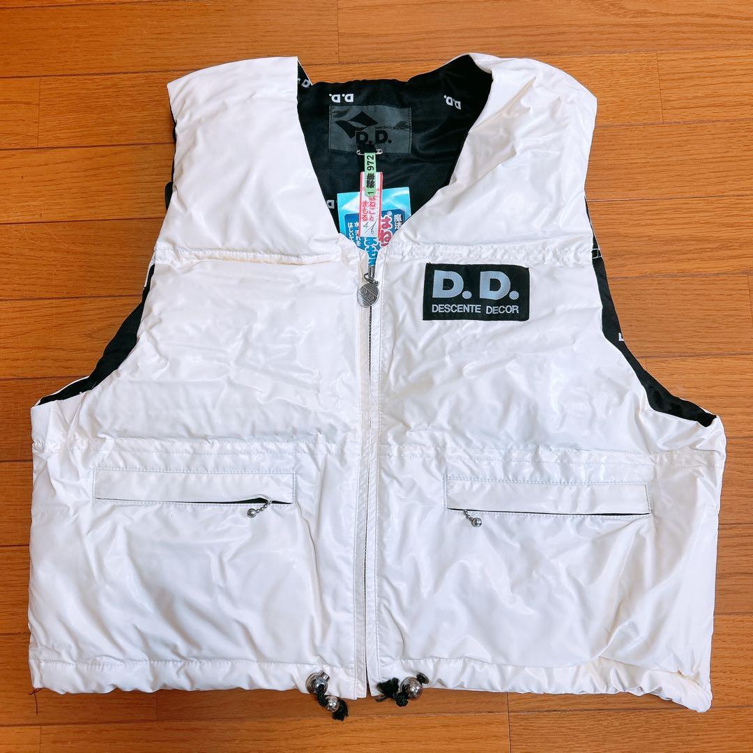 デサント　スキーウェア　黒×白　ブラック×ホワイト　レディース　スノーボード