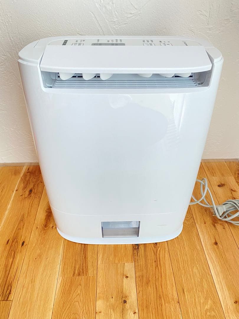 2019年製　Panasonic衣類乾燥除湿機　F-YZS60