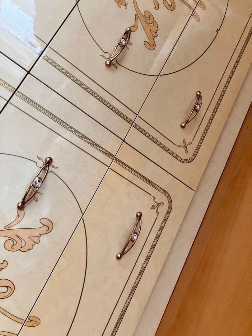 サルタレッリ フローレンス イタリア家具クリーム色の木製チェスト