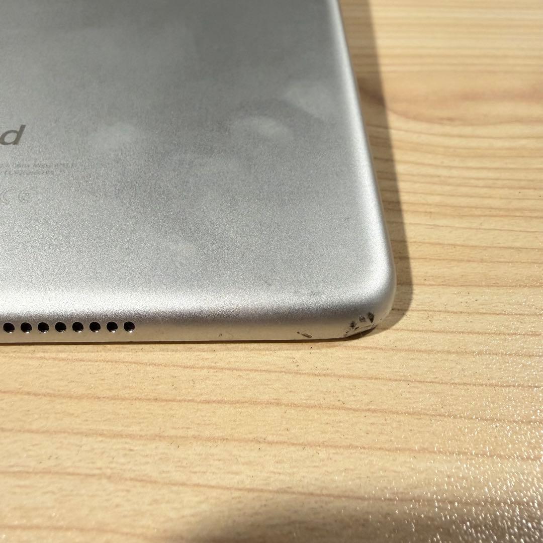 Apple iPad mini 4 64GB セルラー モデル シルバー 本体