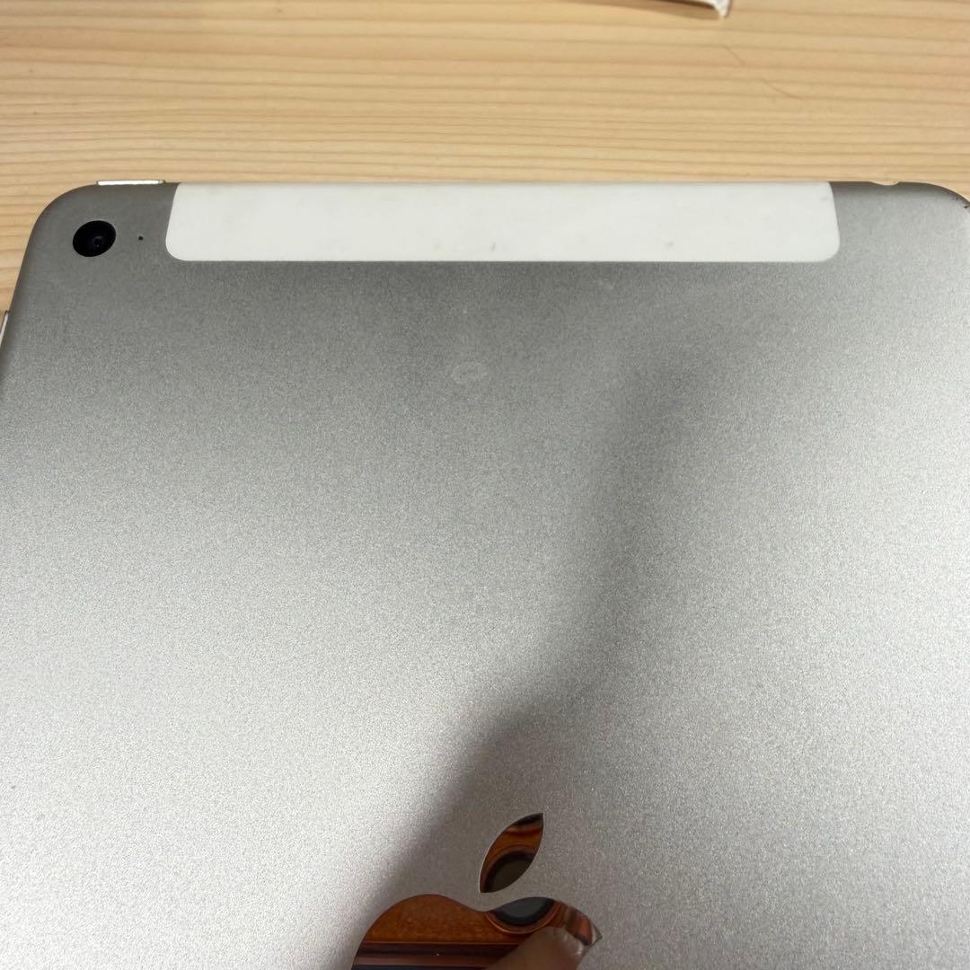 Apple iPad mini 4 64GB セルラー モデル シルバー 本体