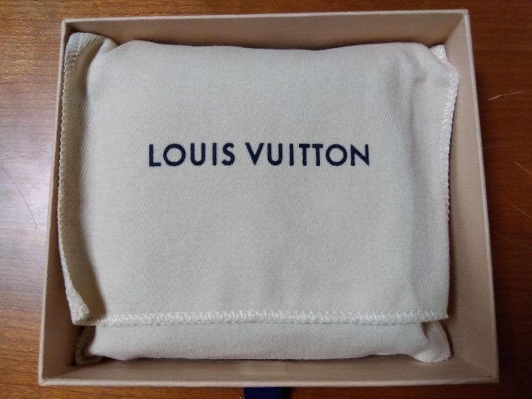 ルイ・ヴィトン　二つ折り財布　ポルトフォイユ マルコ