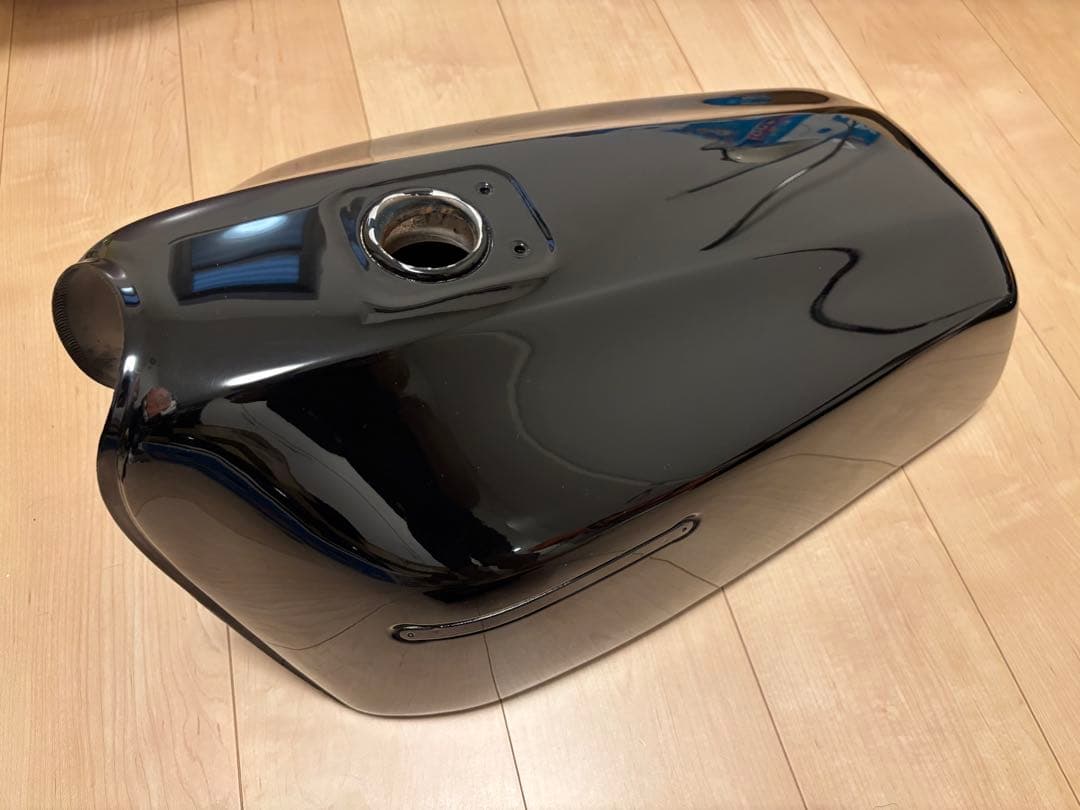 Z400FX 純正品　塗装後未使用外装セット　タンク　サイドカバー　テールカウル