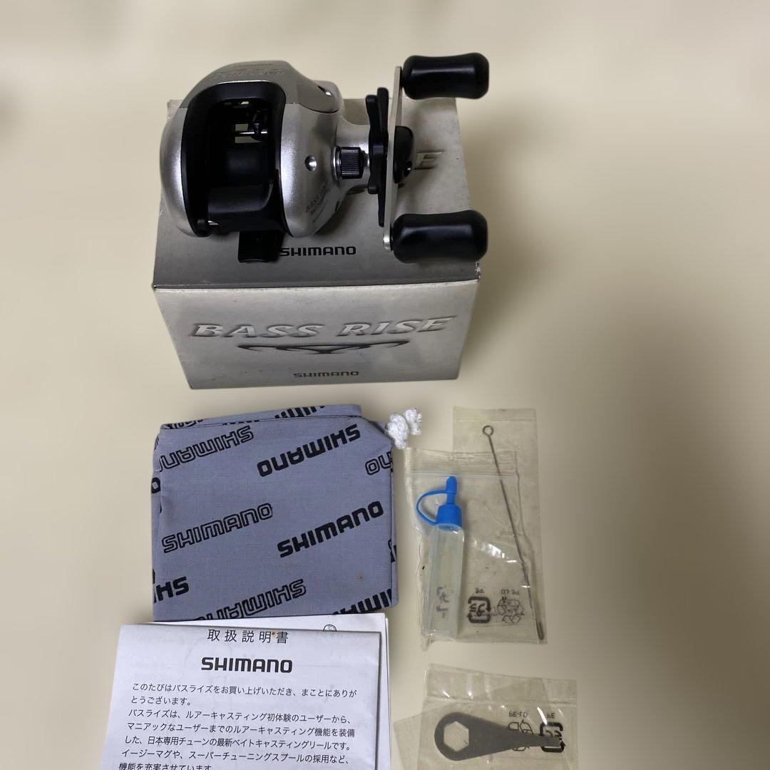 未使用品　SHIMANO BASS RISE バスライズ2点ベイトリール#411