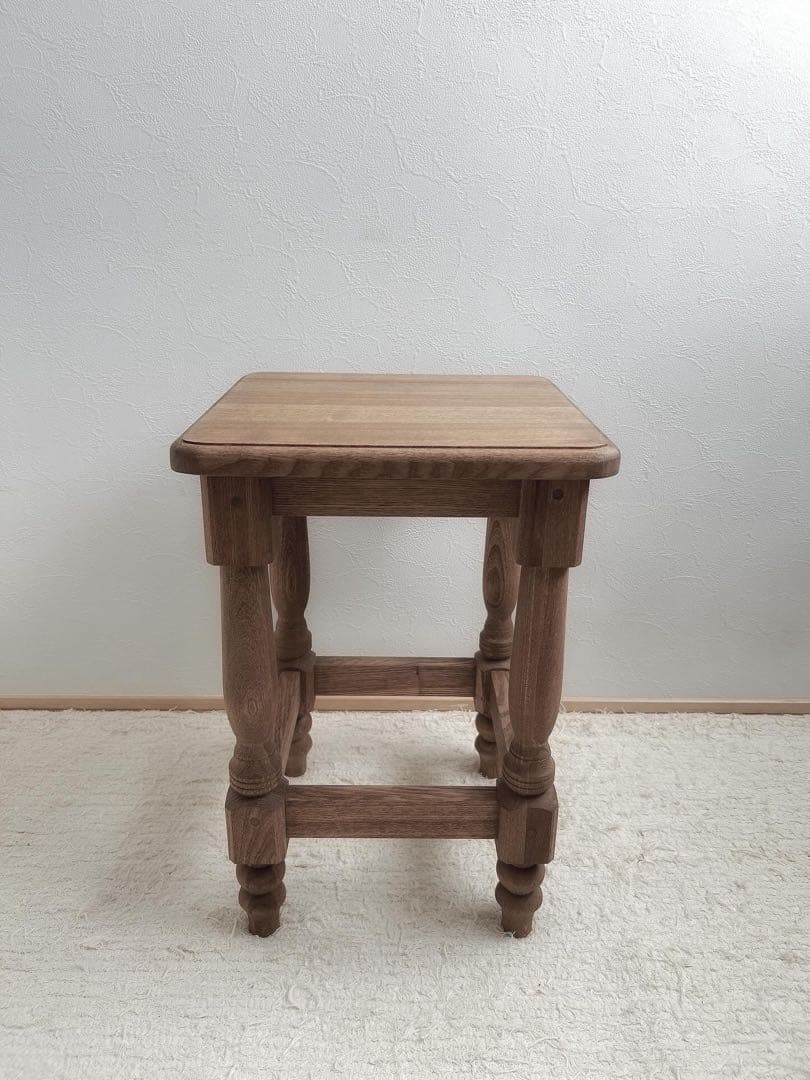 アンティーク調スツール