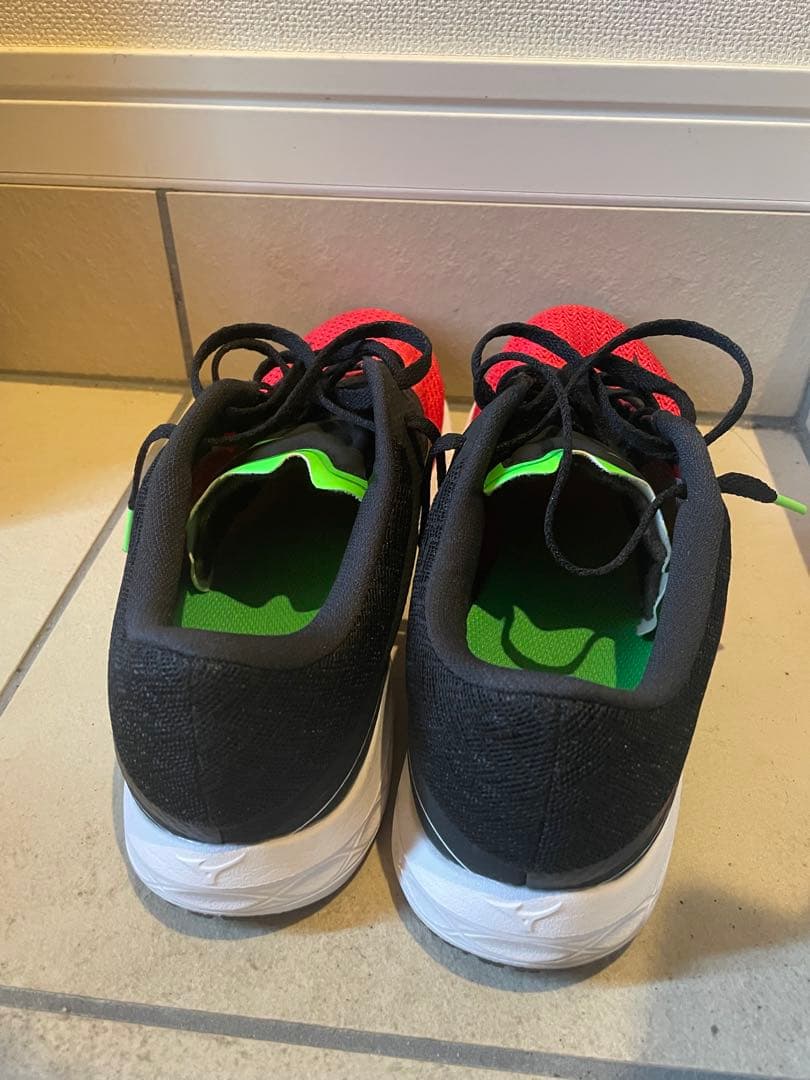 Mizuno ランニングシューズ 26.5 レッド