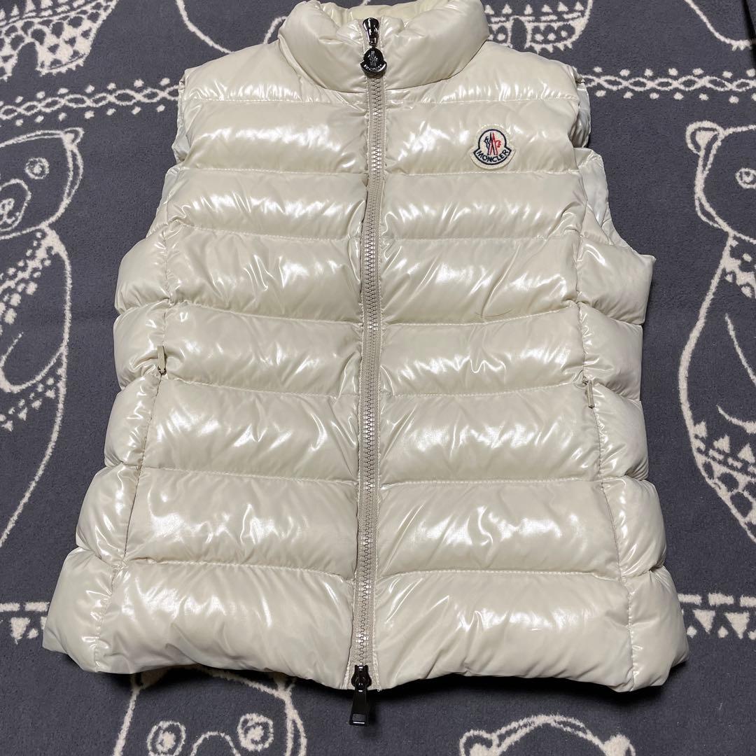 MONCLER オフホワイトダウンベスト