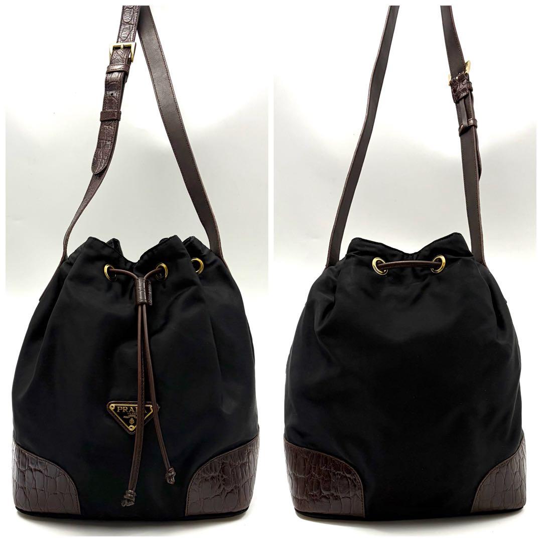 限界値下‼️【人気‼️今期マスト‼️ 】PRADA 巾着バッグ　ナイロン　ブラック