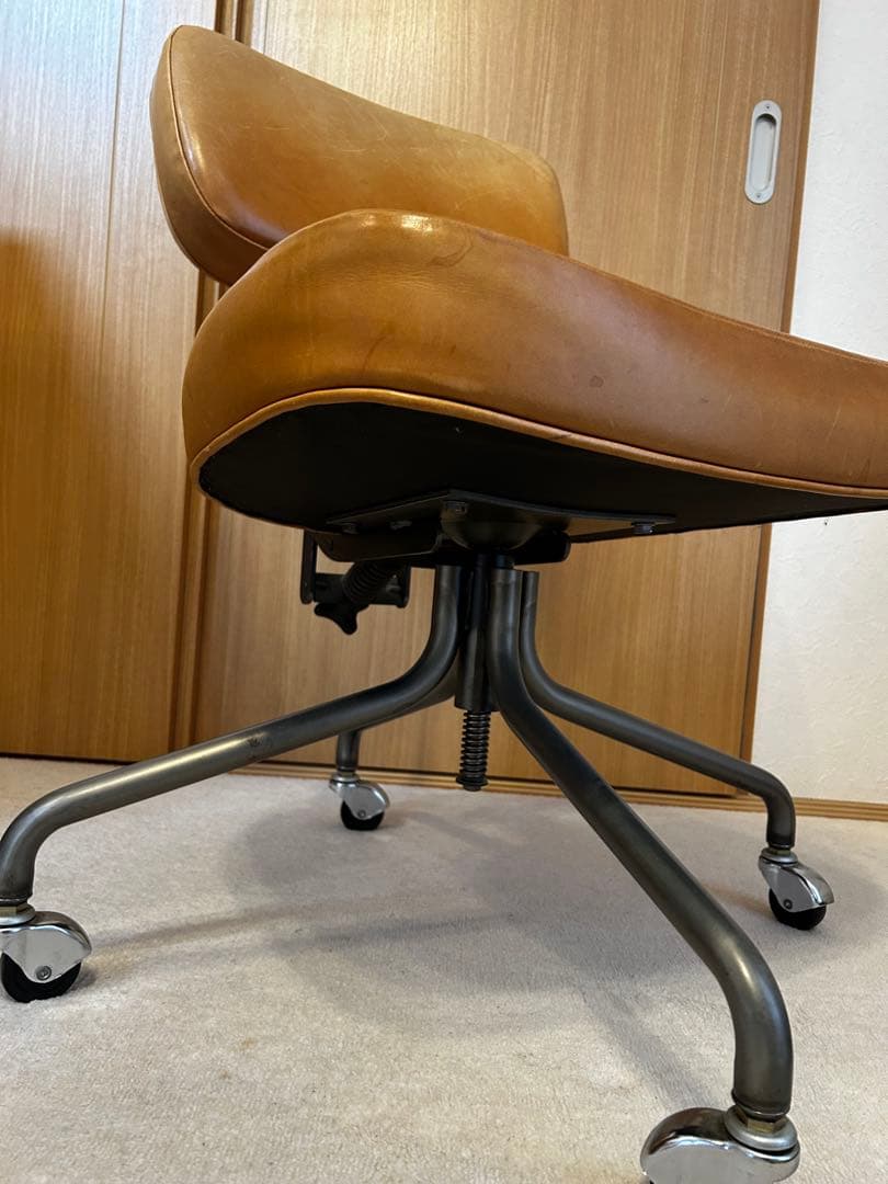 TRUCK FURNITUREブラウンレザーデスクワークチェア