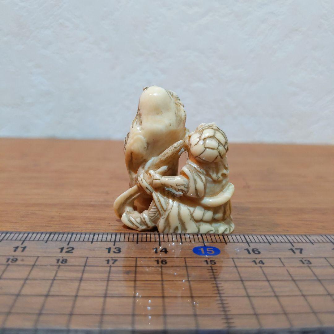 時代提げ物 人物根付 天然素材 【牛若丸と弁慶】高さ約3.5cm 重さ約13ｇ