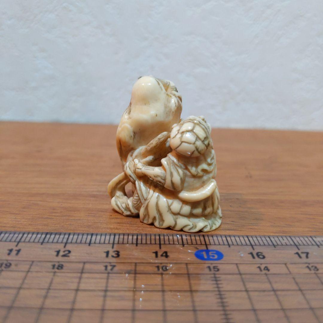 時代提げ物 人物根付 天然素材 【牛若丸と弁慶】高さ約3.5cm 重さ約13ｇ