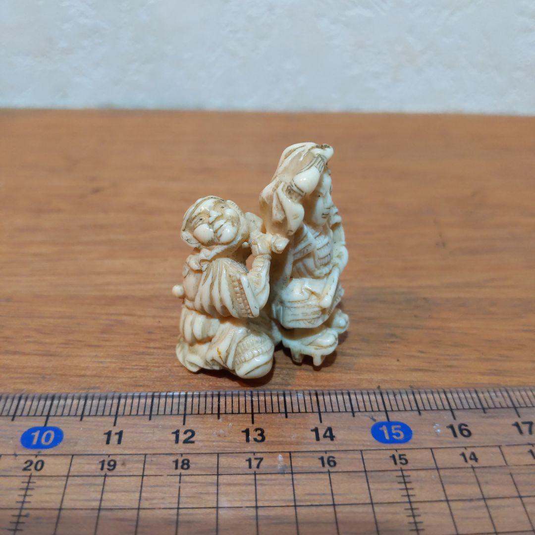 時代提げ物 人物根付 天然素材 【牛若丸と弁慶】高さ約3.5cm 重さ約13ｇ