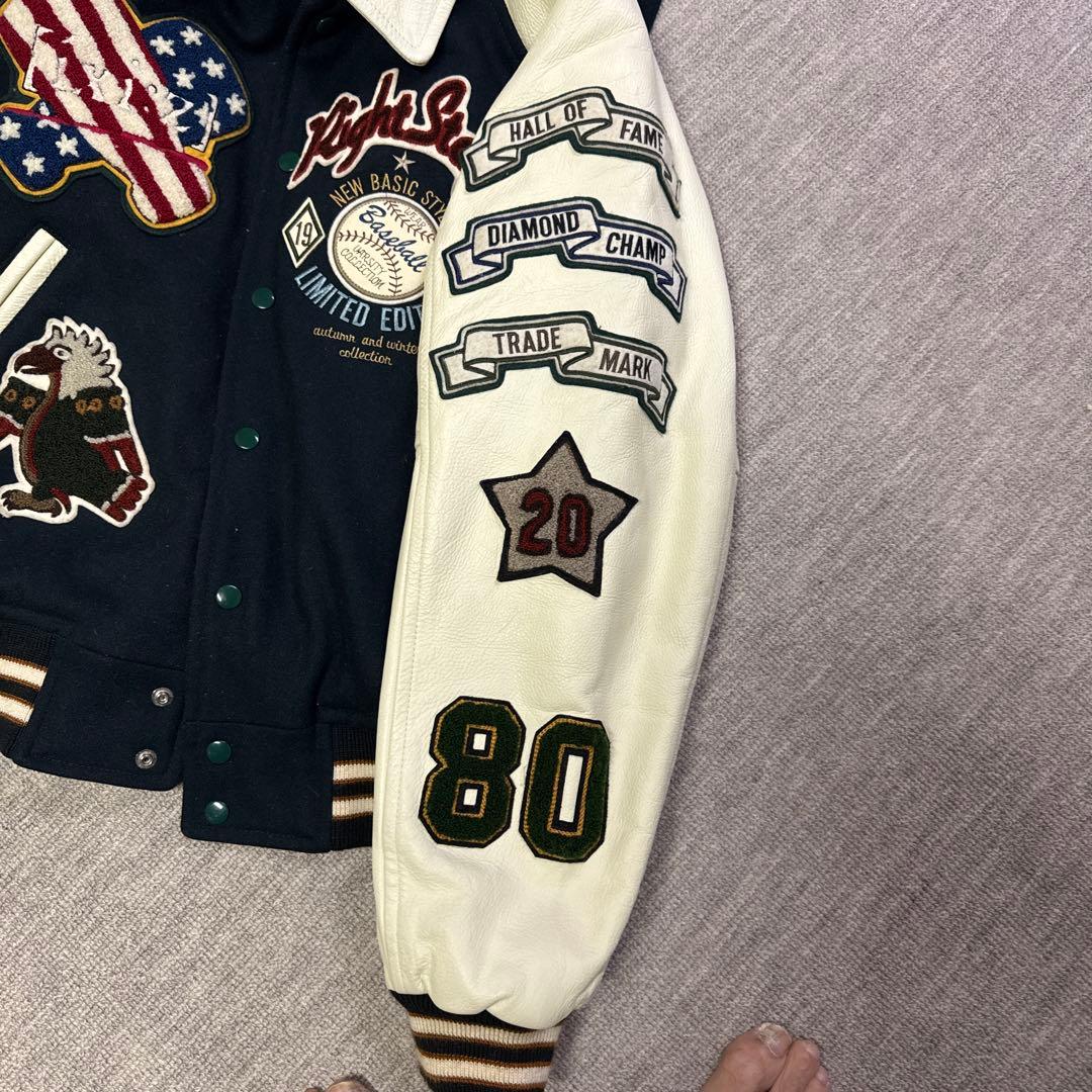 革スタジアムジュンバー「フード」付き