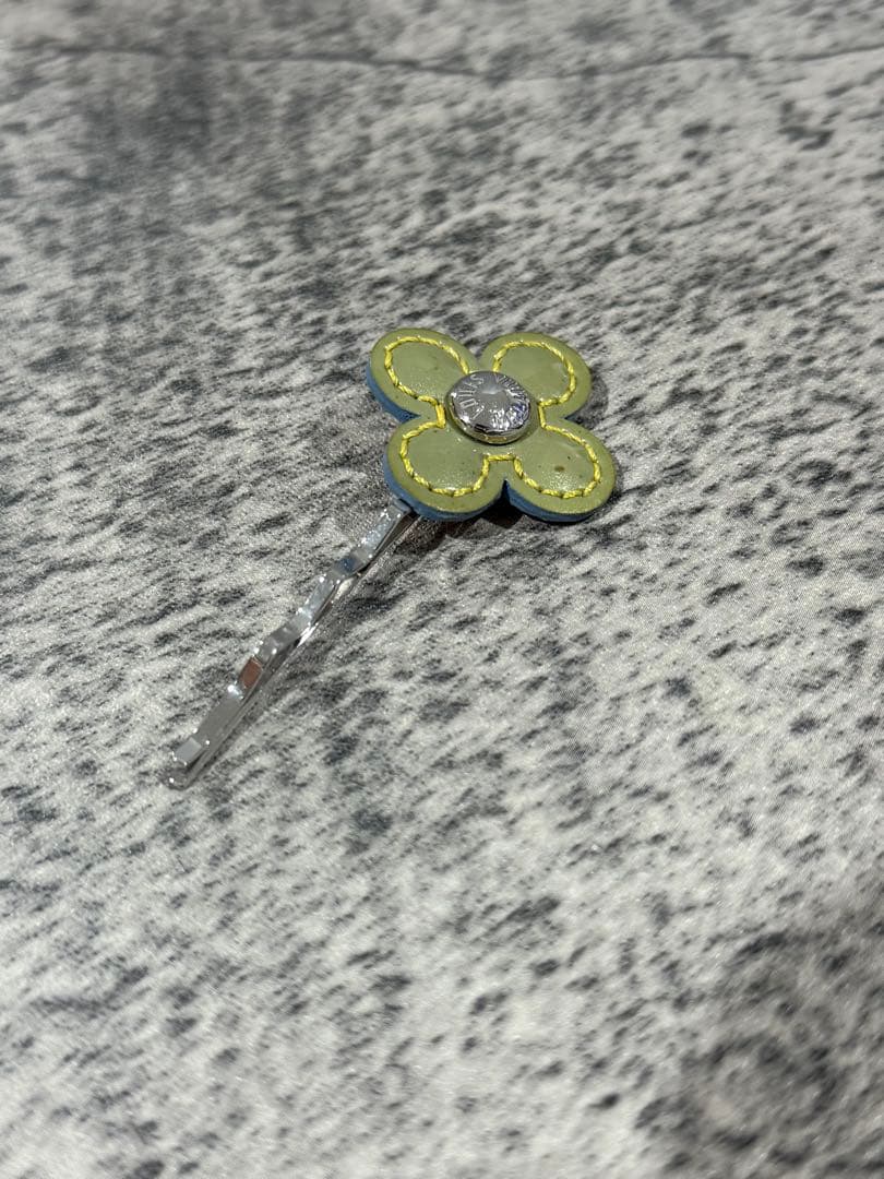 【レア】ルイヴィトン　LOUISVUITTON フルール　ヘアピン